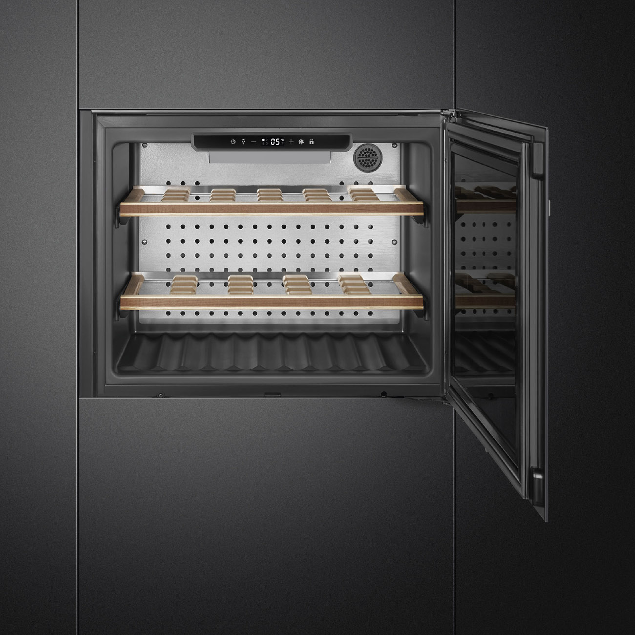 Vstavaná vinotéka Smeg Linea CVI121N3 čierna