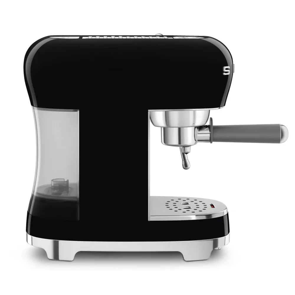 Espresso Kávovar Smeg ECF02BLEU čierna
