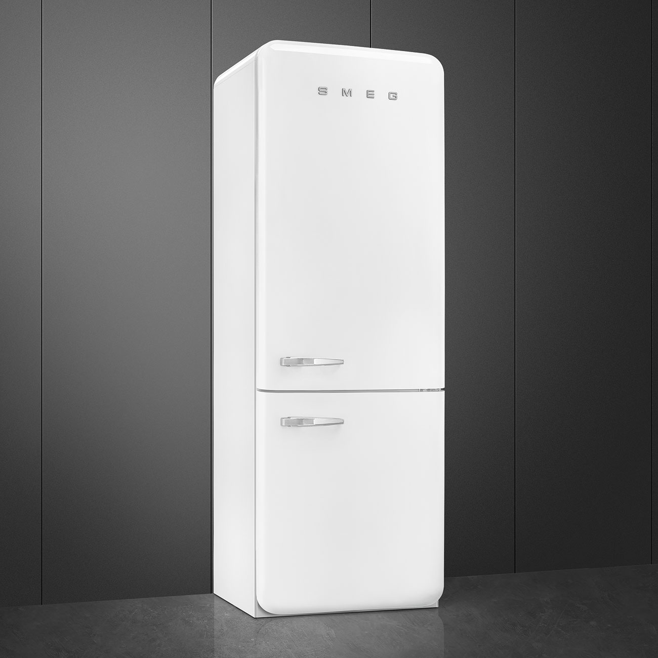 Kombinovaná chladnička s mrazničkou Smeg FAB38RWH5 biela pravý pánt