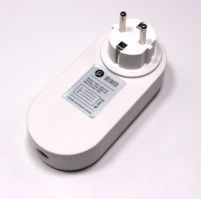 EcoMaster externá medzizásuvka s pneuspínačom. 220 -240V, max 10A