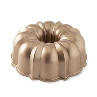 Nordic Ware forma na bábovku Original, karamelová, 2,84 l
